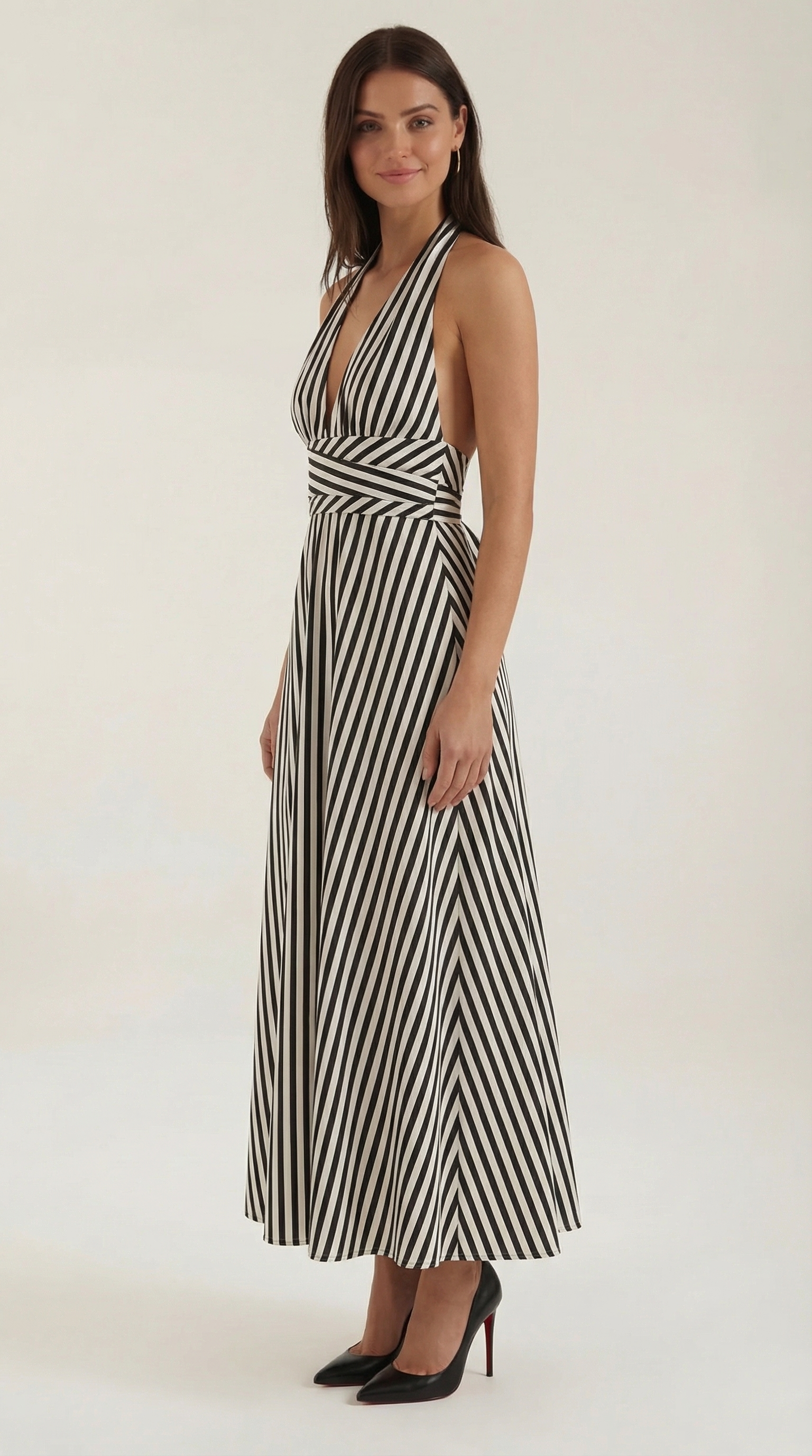 Sandra Collection | Striped Maxi Dress with V-Neck & Flattering Fit for Summer Style 1